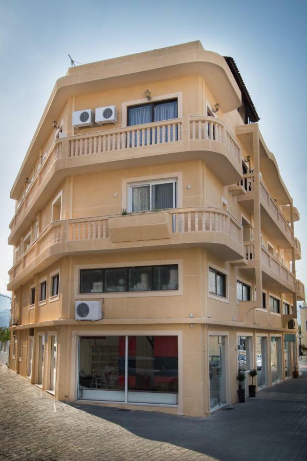 Porfyris Studios And Apartments Kárpathos Eksteriør billede